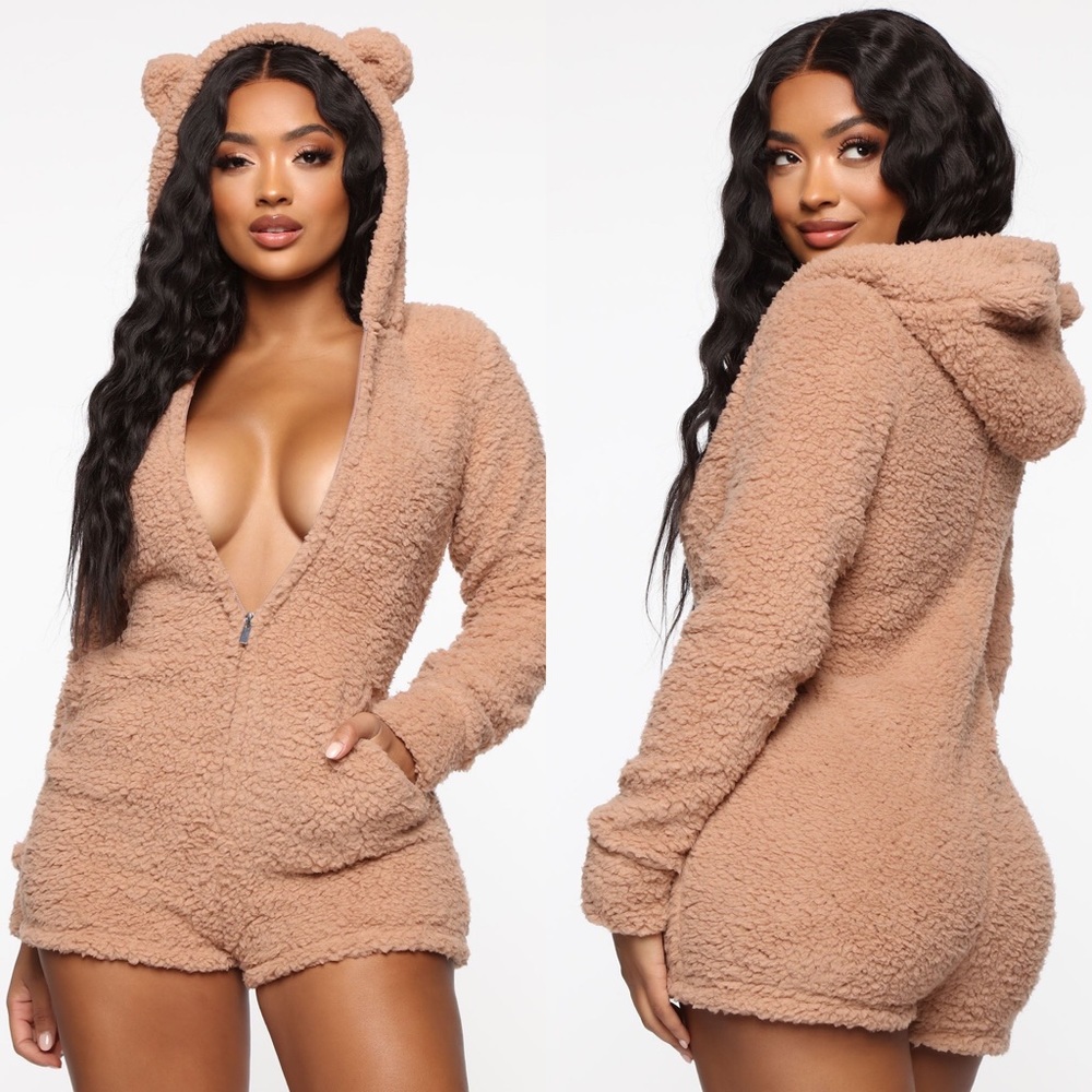 Fashion Nova Baby Bear Hug Sherpa PJ Romper Onzie /XL/ Mocha
